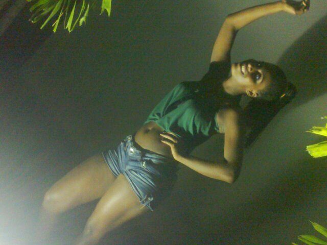 Tainara43421557's profile picture. 