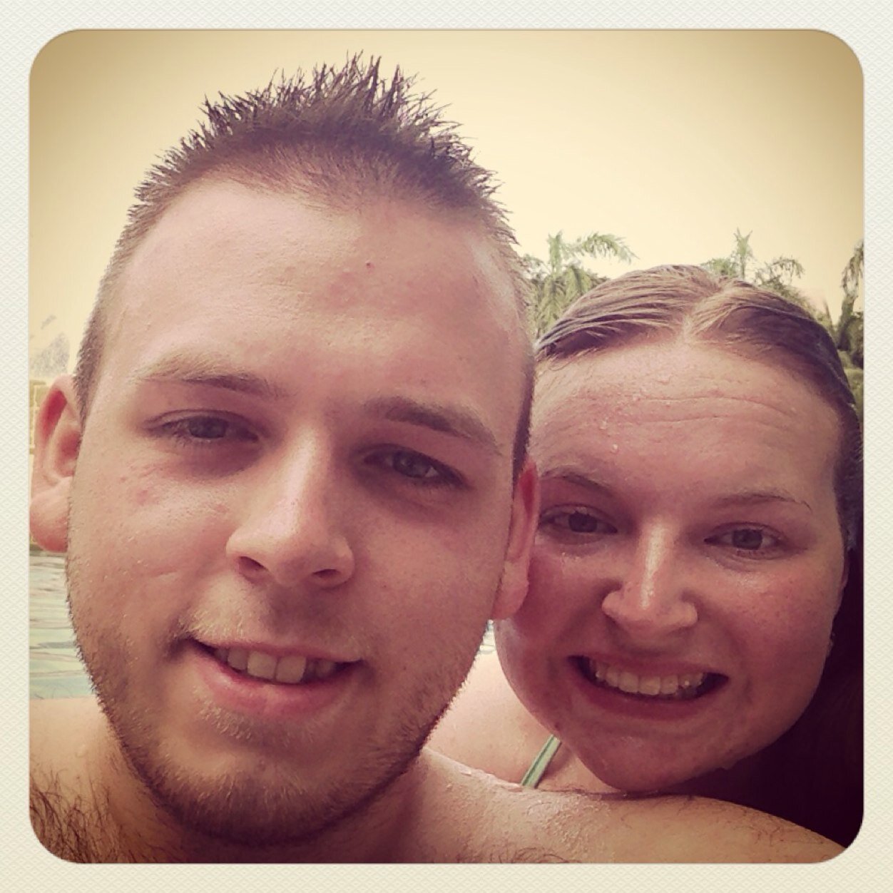 likethatthing's profile picture. Check out my brother @DontLikeThings