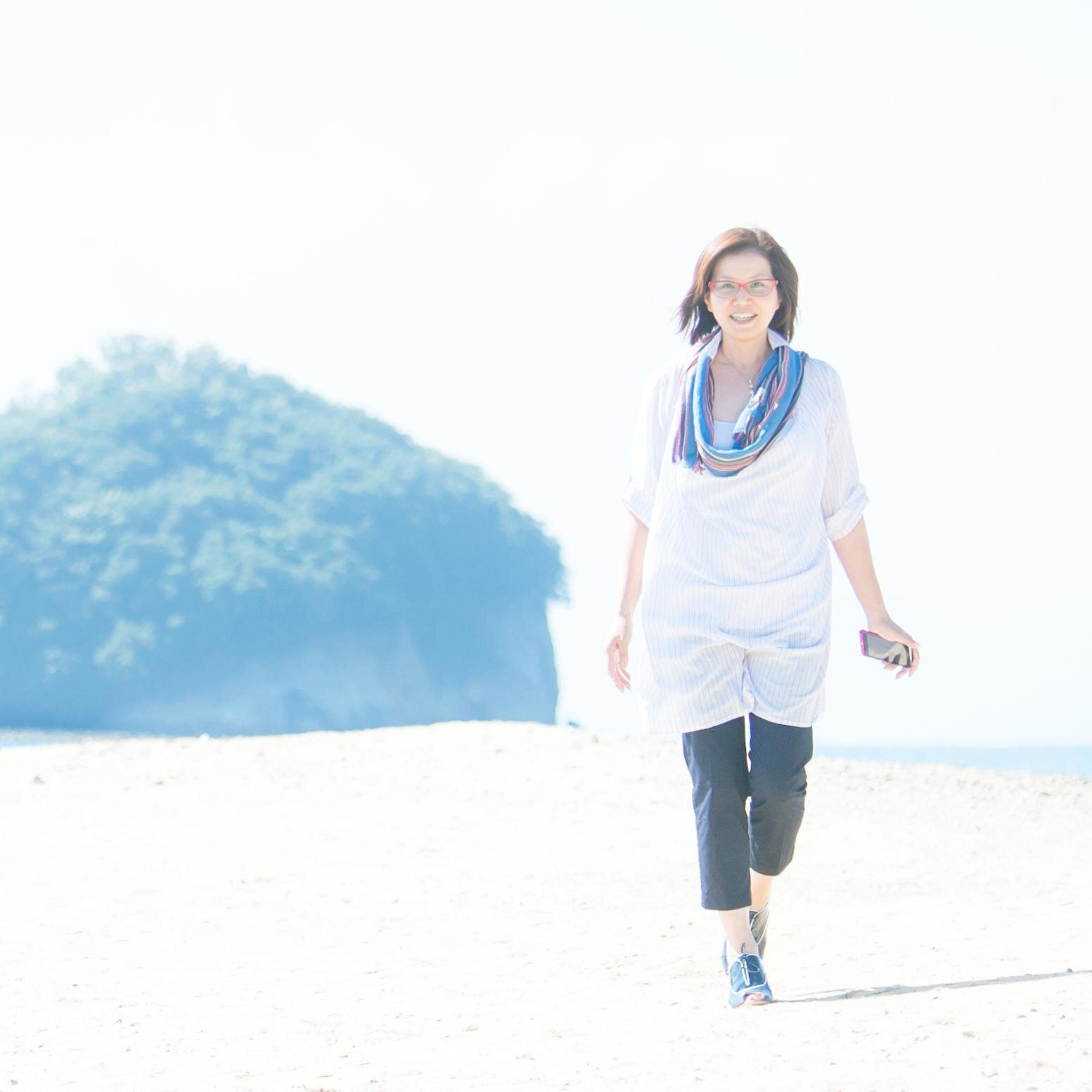 2019年7月から猫2匹と女ひとりでマレーシアへ移住。
元情報誌編集のハードワーカー。
もう頑張らない、けども倹約しすぎない
私にフィットするミニマムな暮らしを実践中。