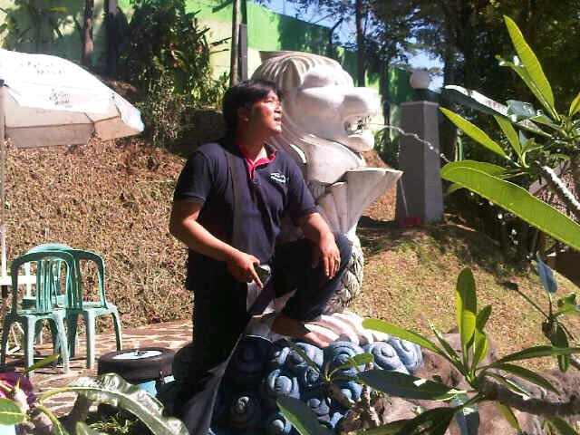 YC1LZT's profile picture. 