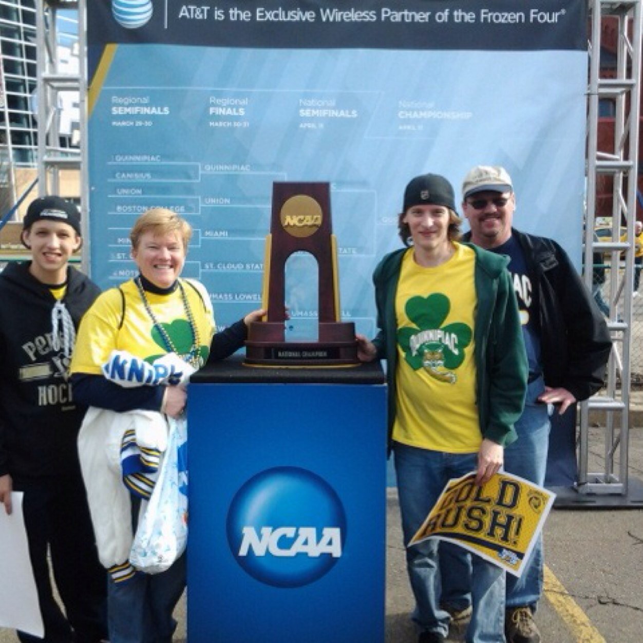 Never forget 2-22-12 miss you dad even more every day . You will always be in my heart