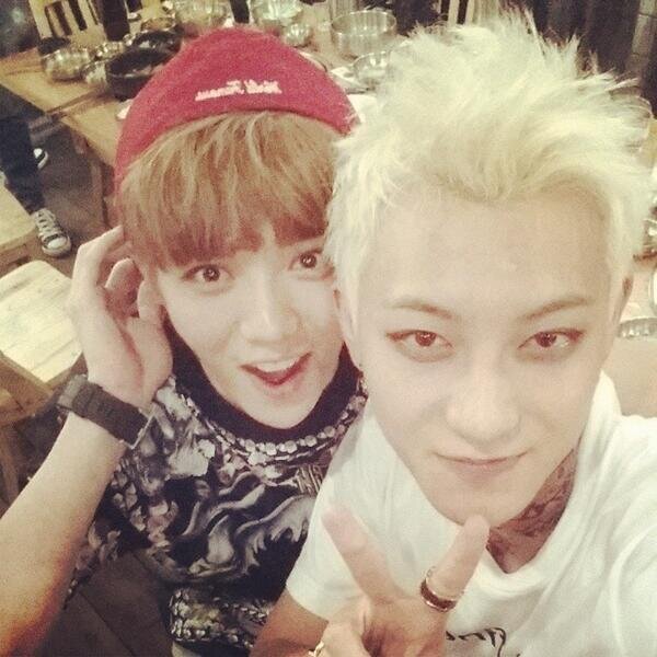 FREE FOLLOW~ Don't follow this acc.  but instead follow this @sehunnie_galaxy :)) stay fab~ XOXO