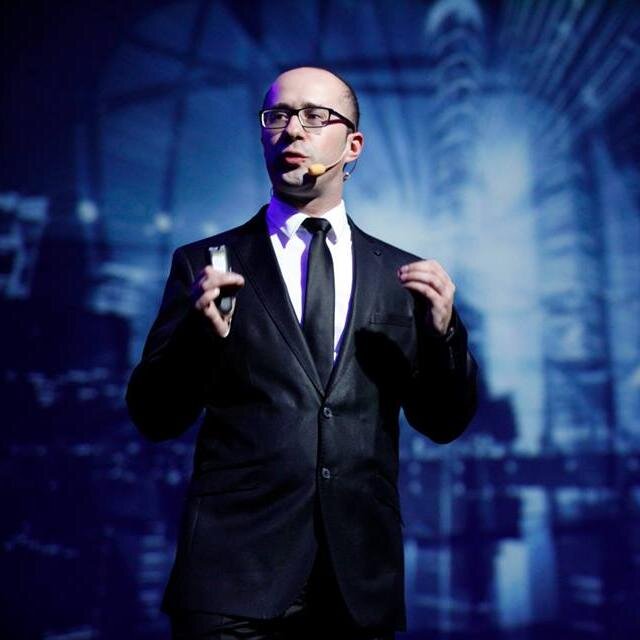 bukomir's profile picture. In love with hi tech, design and fashion. A huge road cycling fan.