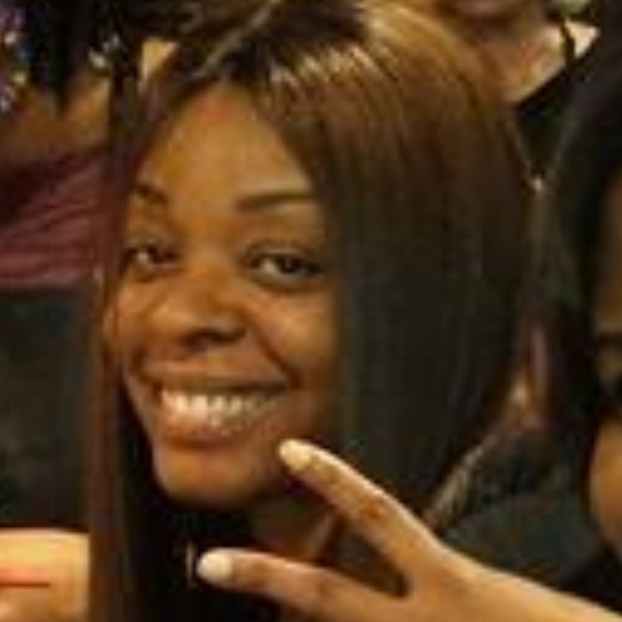 Loyal, Sexy, Kool!! I love the LORD, my FAMILY, SPORTS and I LOVE MY DST!!!