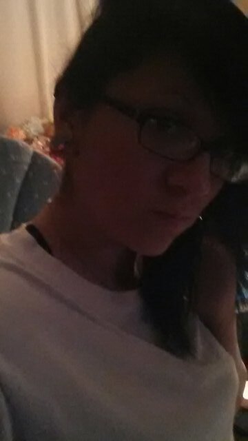 emalie6's profile picture. 