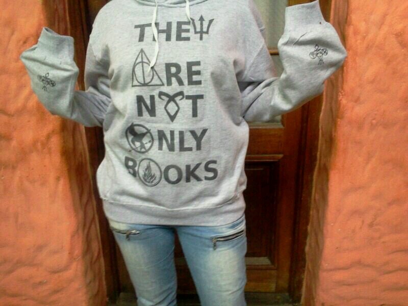 wise,un micro emprendimiento de fans para fans. Libros Musica Series y peliculas. Toda la ropa personalizada que busques. Se original- se #wise