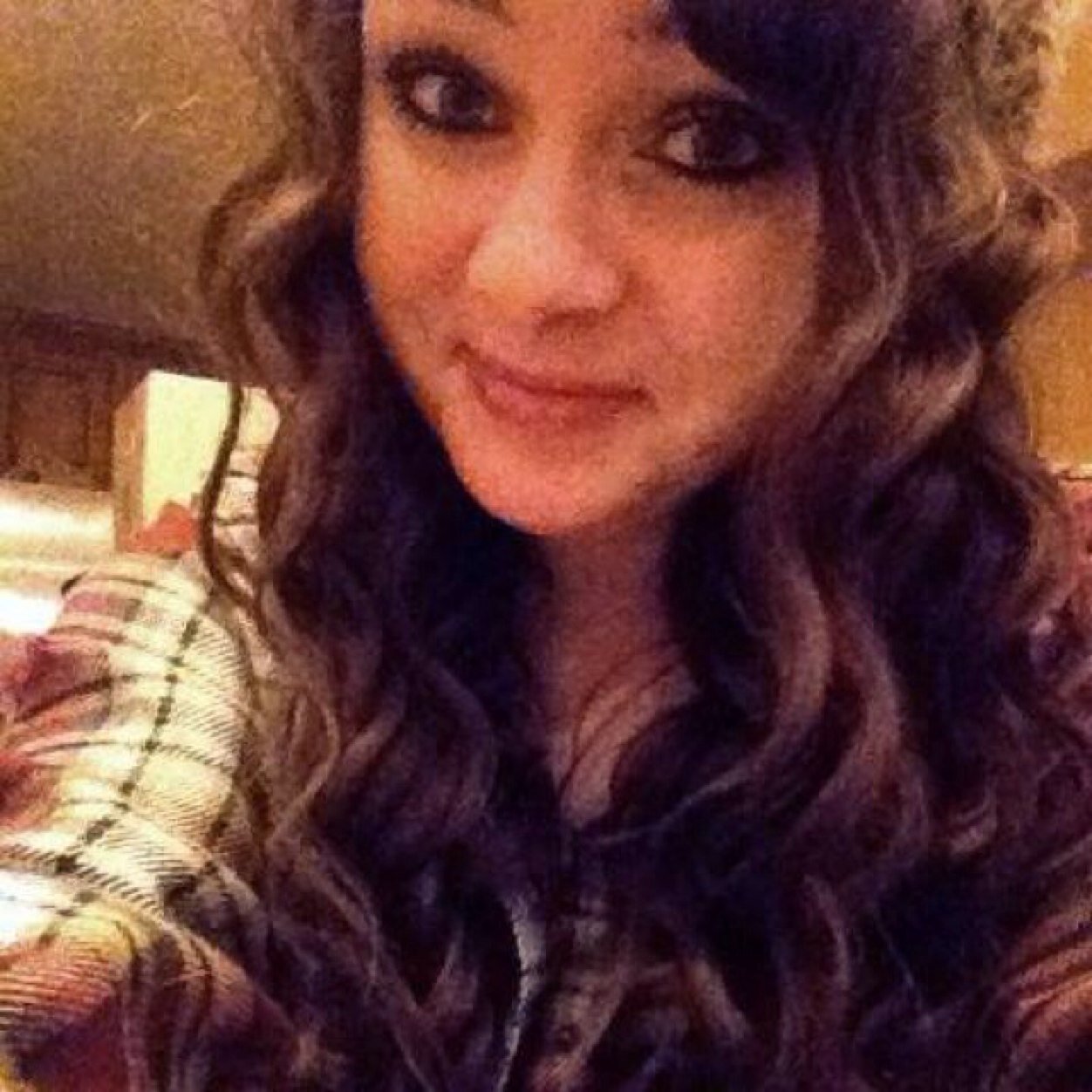 Spokane, WA. Mommy to a beautiful baby girl. 19 years old. Single mama.