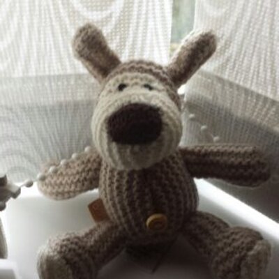Profile Picture of Bernard Button (@lynne891) on Twitter