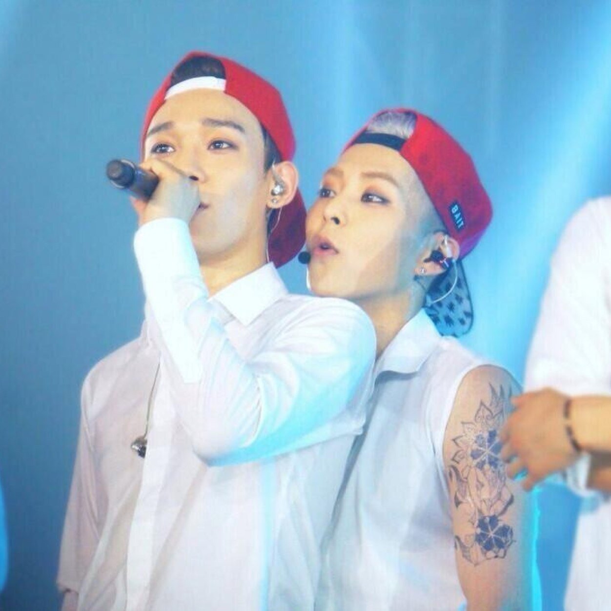 한국사랑해ㅋㅋ exo shinee 2pm bts blockb vixx 
btob