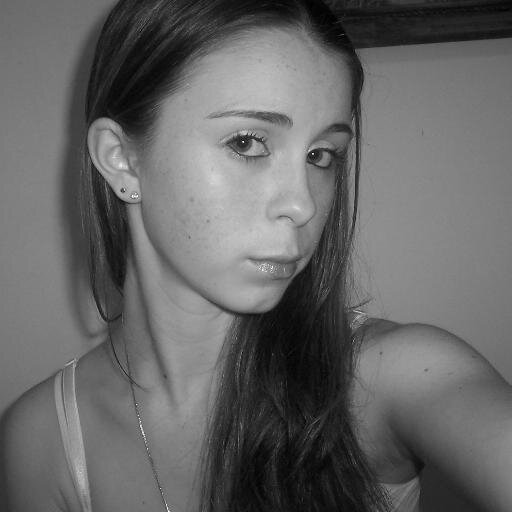 Dominican, Mexi Southafrican and amnesian...
Kinky, naughty and obsessed with food!
follow me if you're not easily offended by dirty comments ;)