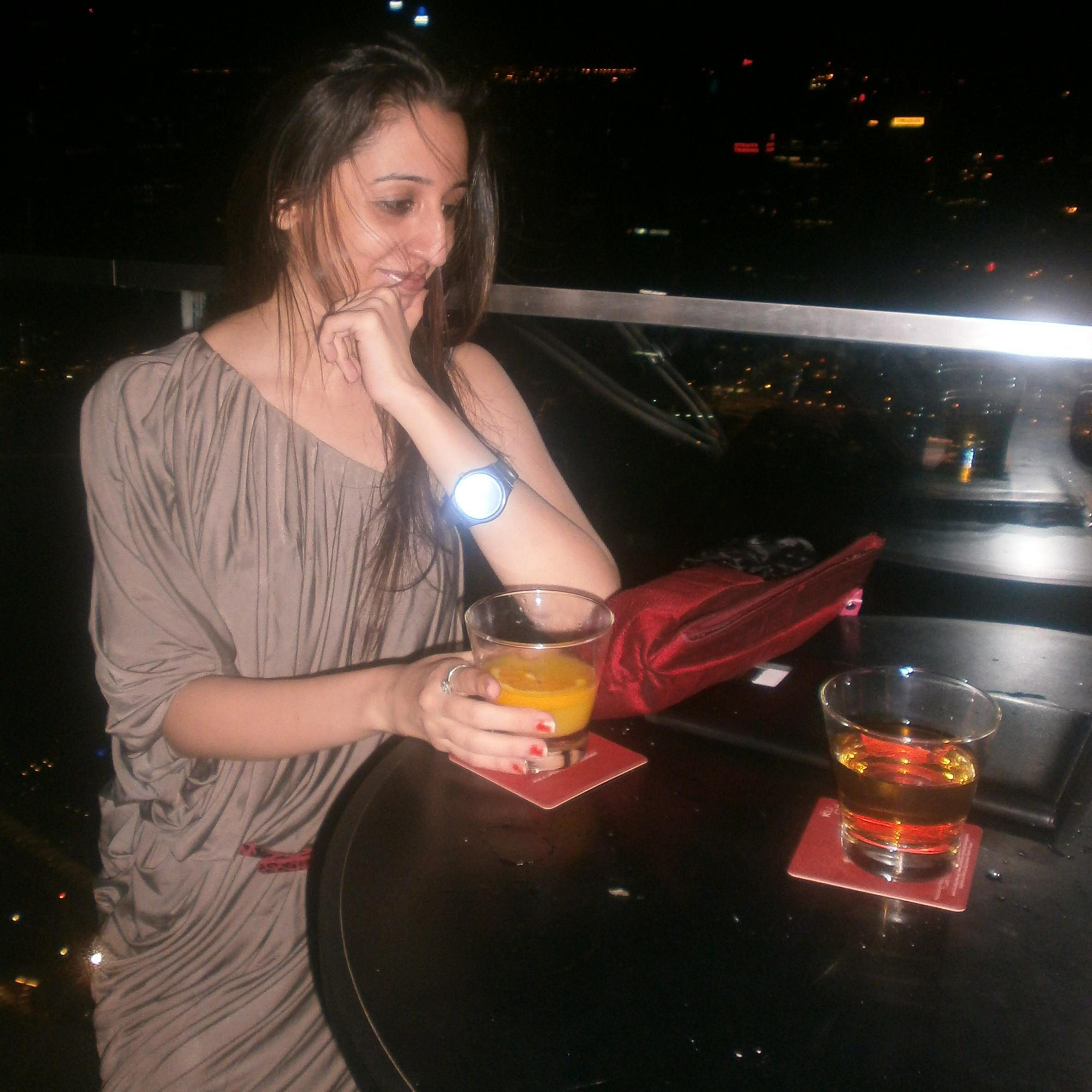 Jyoti289's profile picture. Dreamer :) Travel & Food addict!