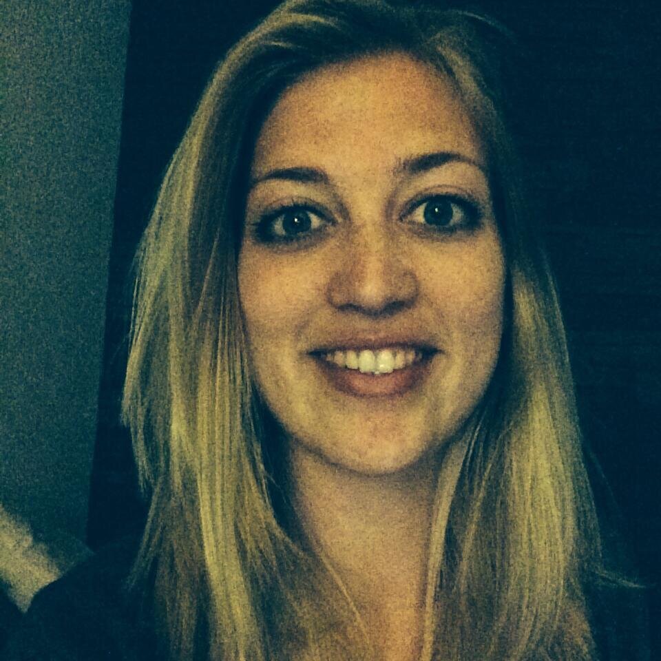 Online marketeer, moeder van Milan ❤, volleybalgek en gek op lekker wijntjes