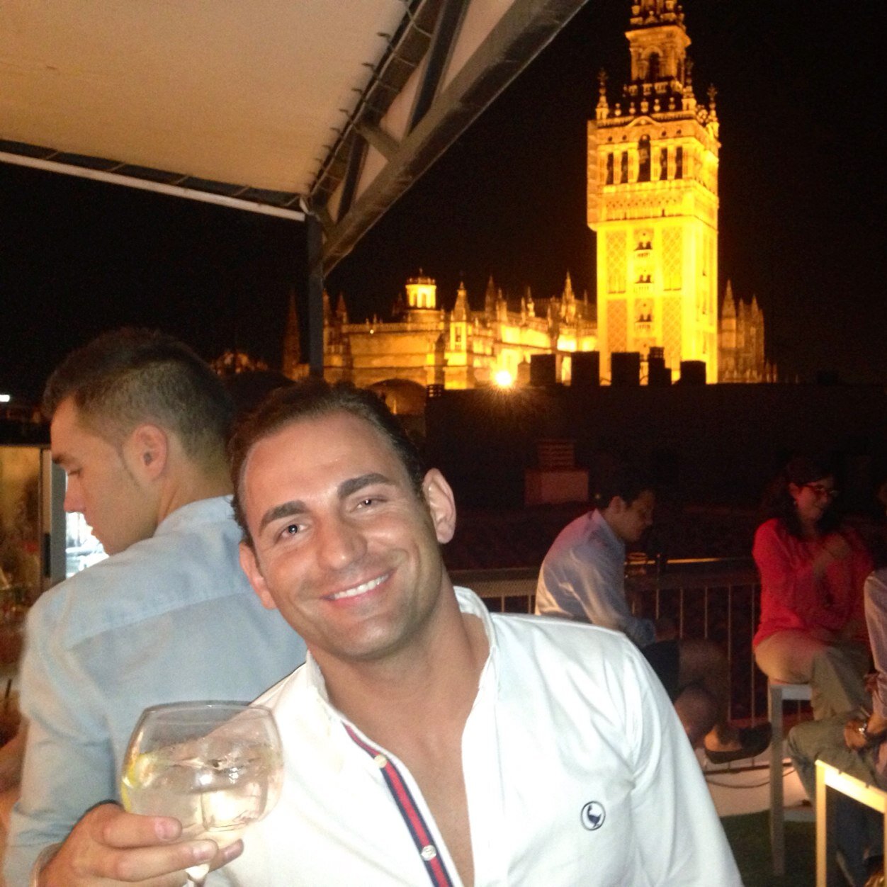 isaacmulo's profile picture. 