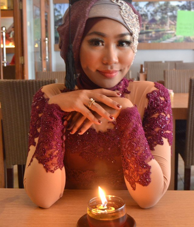 Veghavee's profile picture. Med student | UGM  - Seekor anak ayam yang kehilangan induknya