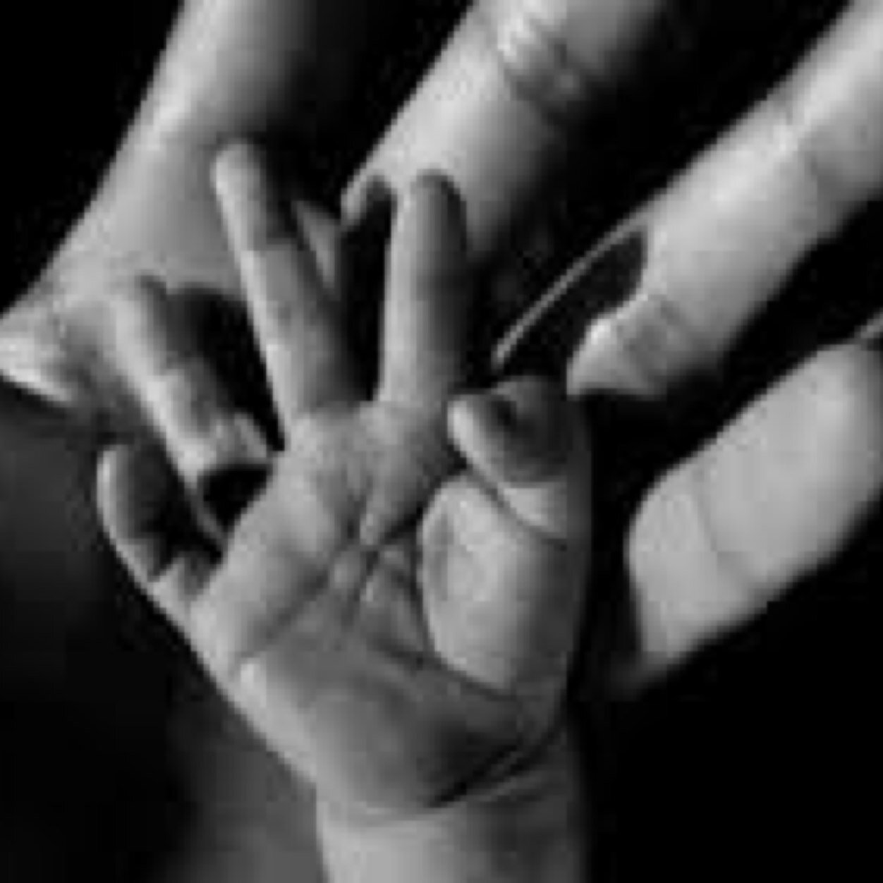 FromBump2Mum's profile picture. Life is crazy, but then again so am I......come discover why, if nothing but for a laugh http://t.co/lZZNJq2qwd