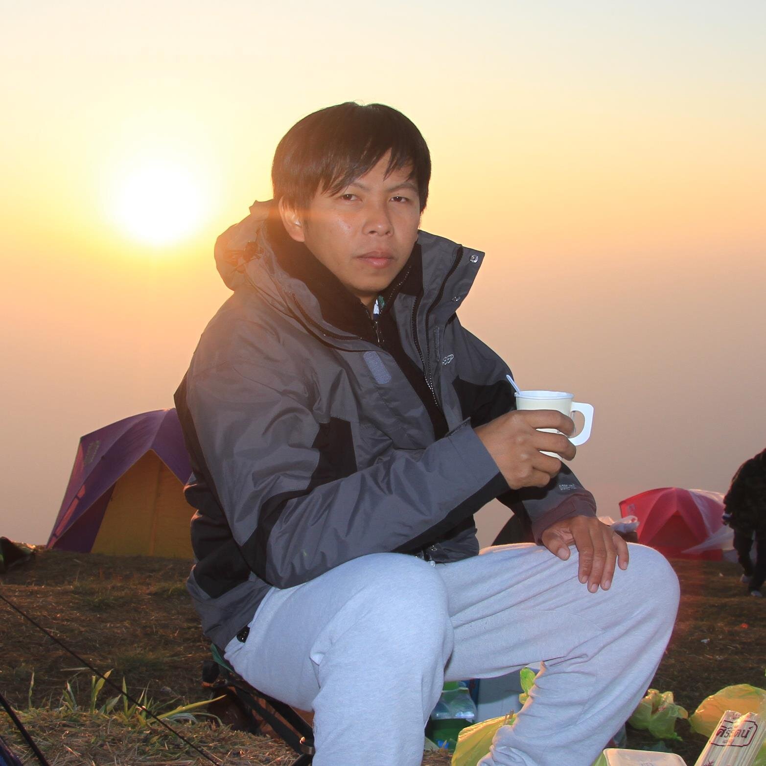 YuttapongKons's profile picture. 