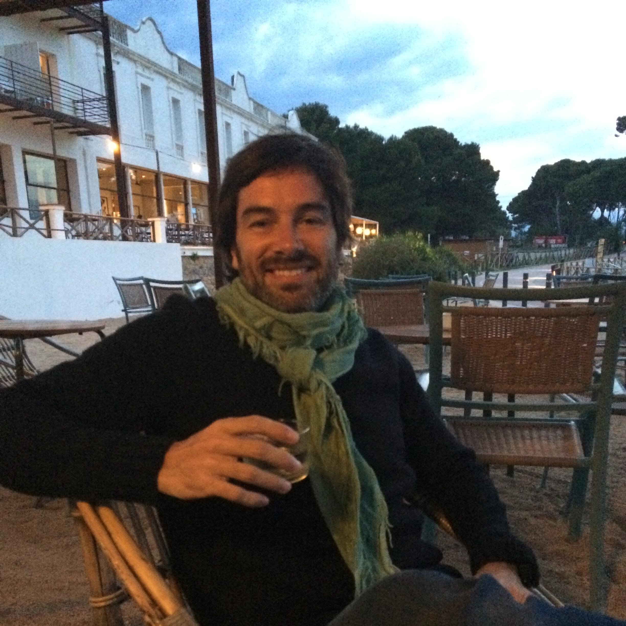 Enamorado de la tecnología y de su aplicación al servicio de las personas.