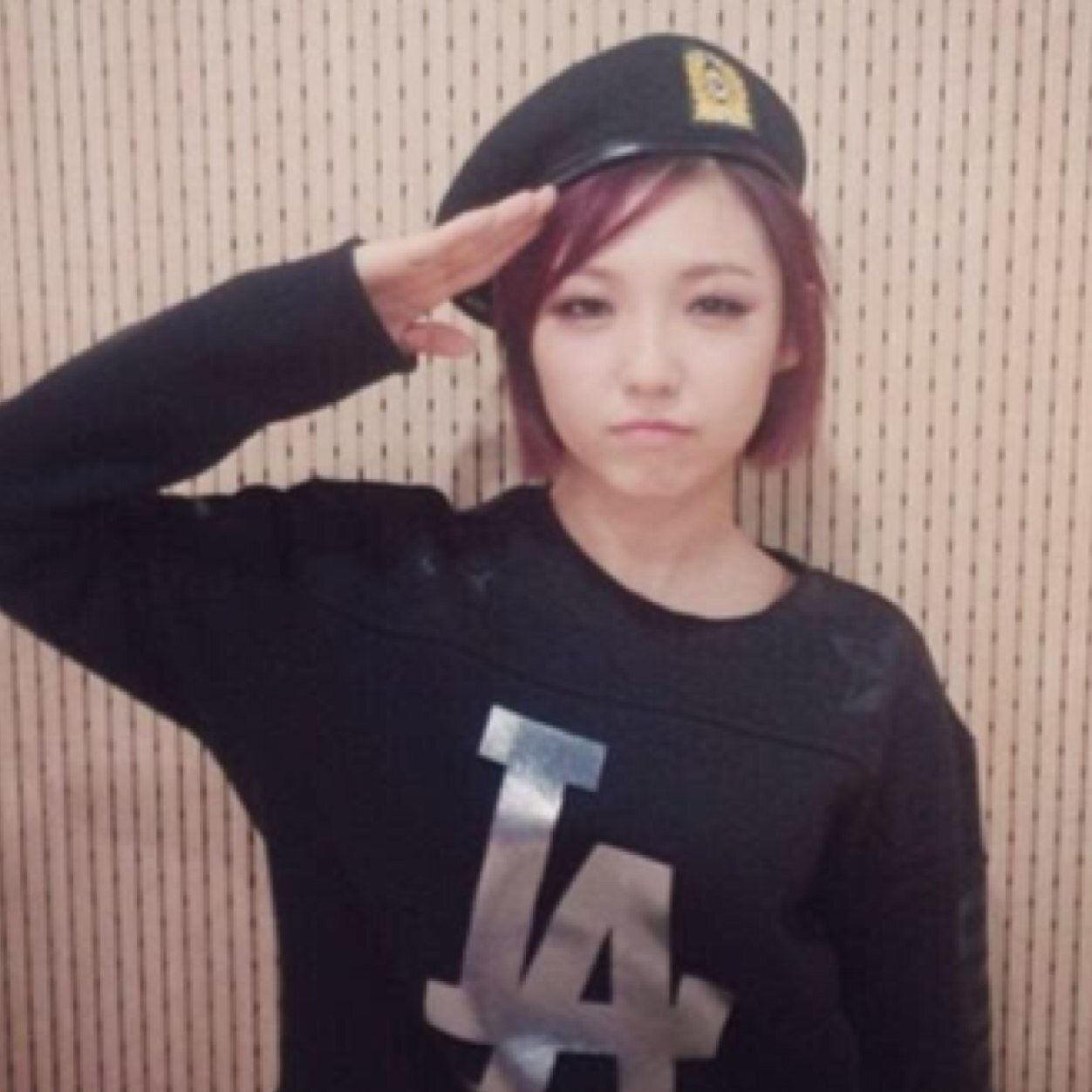 โย่ววววว~ มิน Miss A (บอท) บ้า ฮา รั่ว นี่แหล่ะตัวฉัน แค่สะกิดเดี๋ยวก็สนิทแล้ว ^^(real:@MissA_min) I'm Min Miss A(bot) Not real-- Thai, Japanese,English