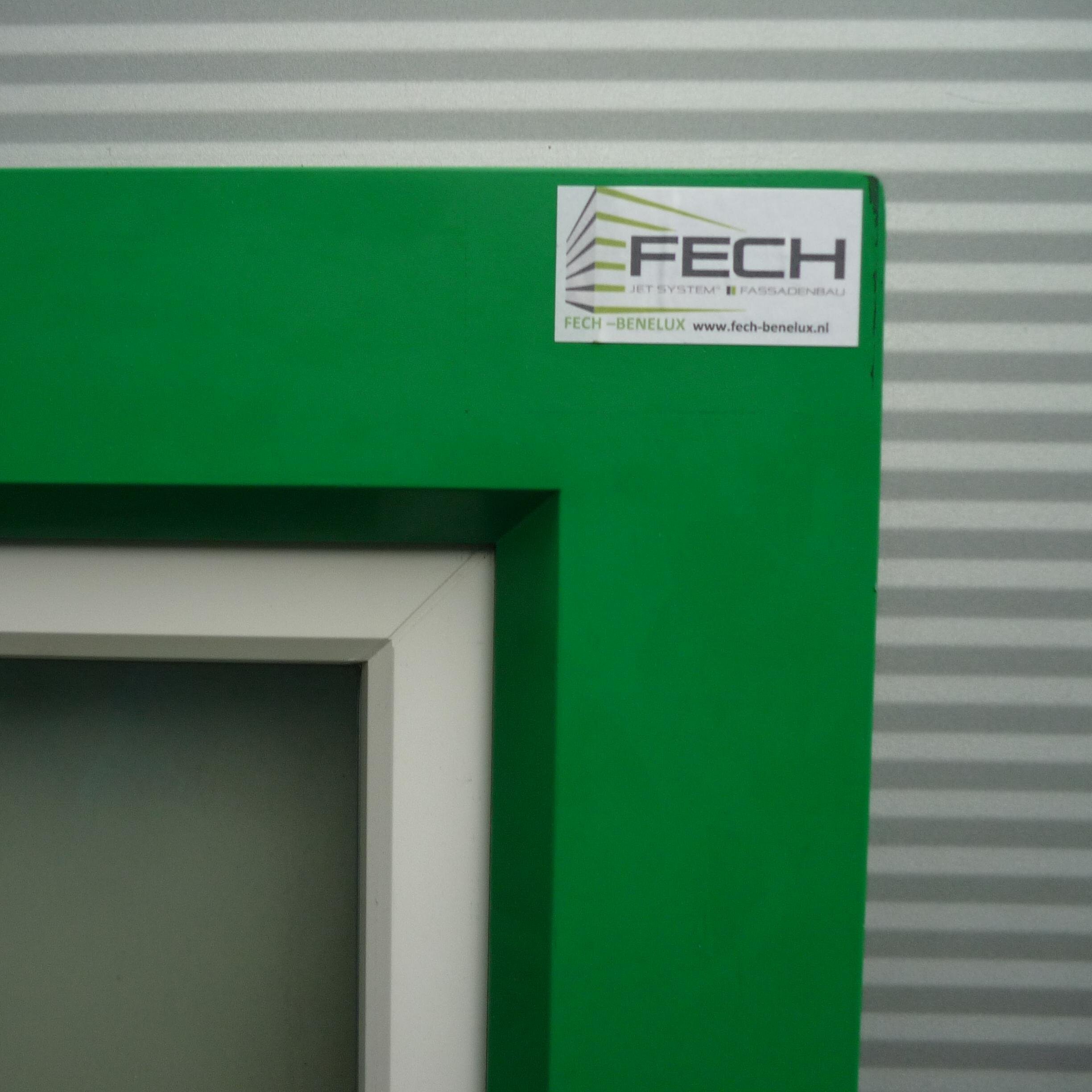 Fech Benelux is leverancier van het innovatieve Fech-jet-system raam en deur kozijn voor toepassing in sandwichpanelen gevels.