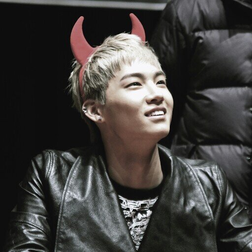 Im Jaebum ;; 임재범 // Leader and lead vocalist of GOT7 // Just bot, Real @Def_soul_JB // แฟมที่น่ารักของผม #FREAKFAM #94line // คุณคือกำลังใจของผม...^^