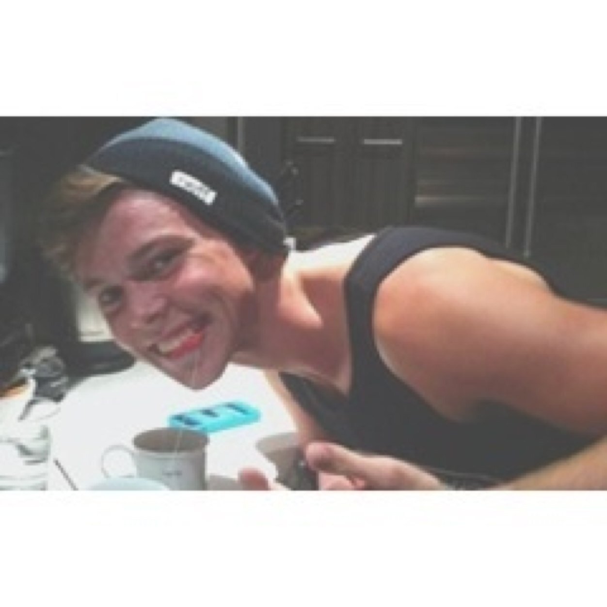 yodelmichael's profile picture. Hey follow @veggiecalum shes looking for new mutuals. (You can ask for help with muke/4 + band)