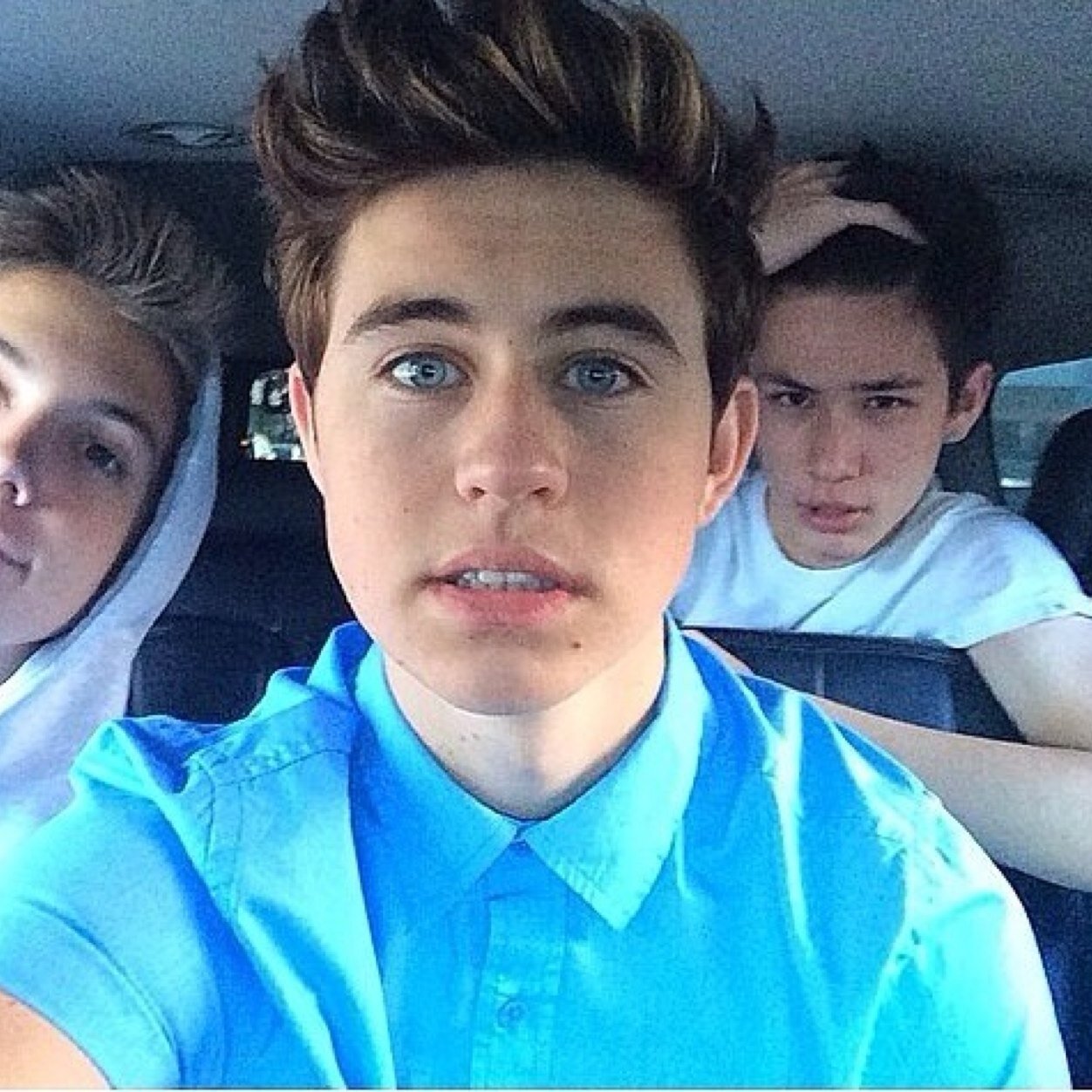 FREE FOLLOW, FOLLOW @magcondallas_ SHE FOLLOWS BACK