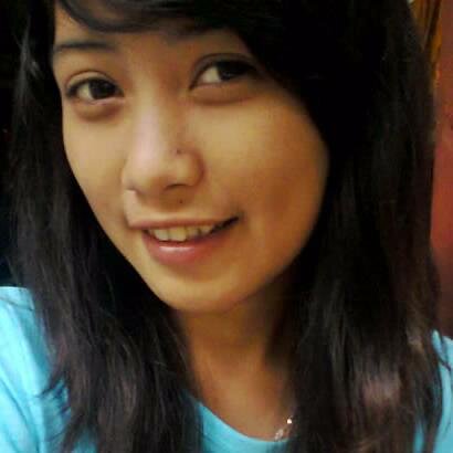 RiantiGue's profile picture. Mencintai itu mudah hanya membutuhkan hati yang siap TERLUKA