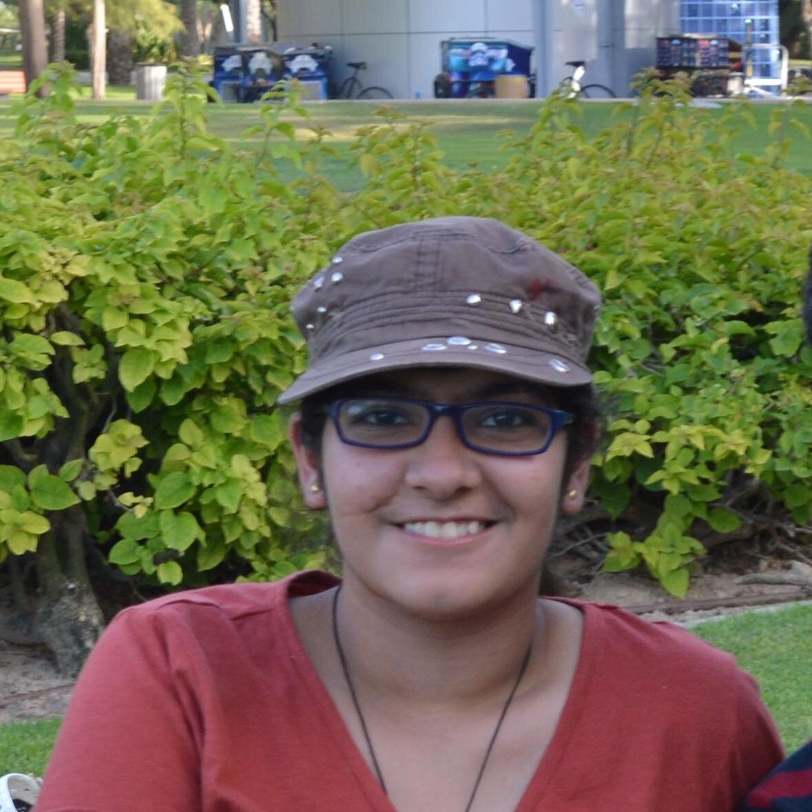 Dubai | Modernite | Student at MUDC | Photographer | Chocolate and Food Lover