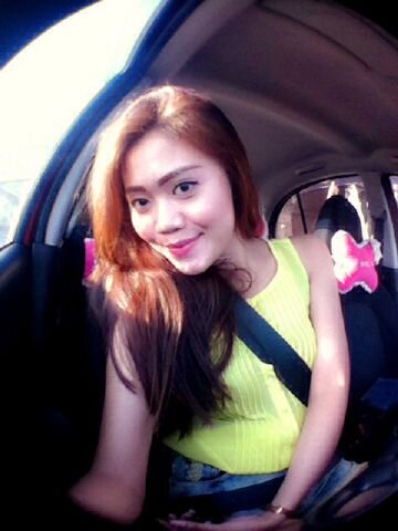 dinnyfitri's profile picture. I love my daddy, modelling, and my silly, line: dinnyyyy, IG : dinnyfitriani29