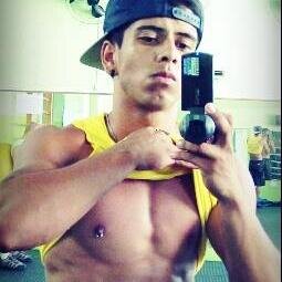 choraaa o pau !! xD