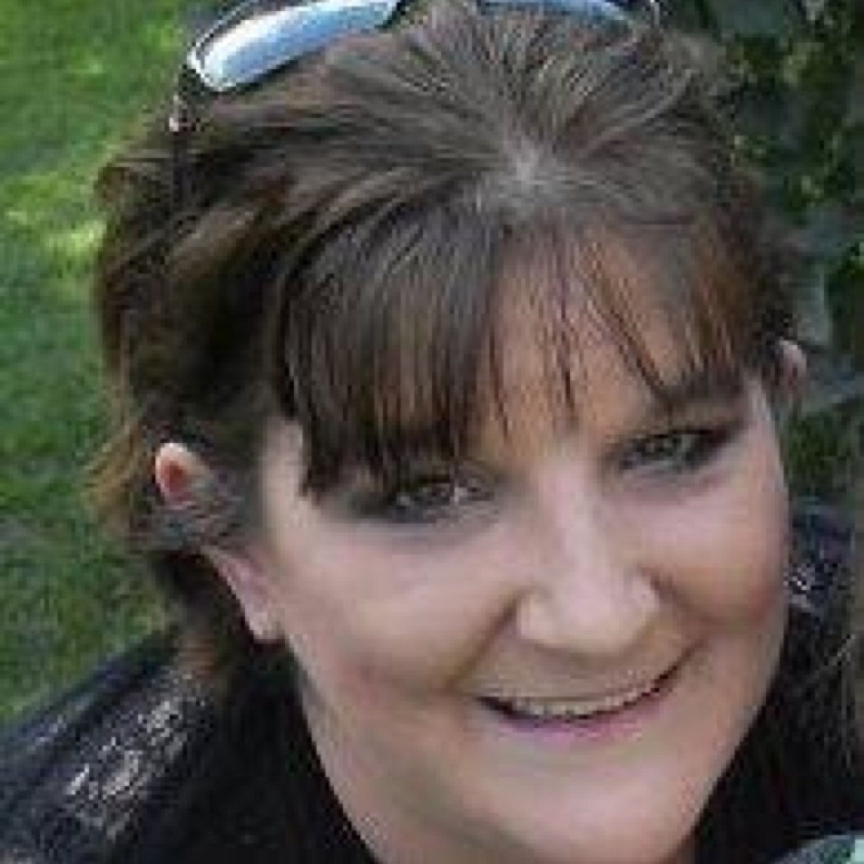 ReInventionz's profile picture. Providing appropriate attire for job interviews and education to rebuild lives. Empowering the survivors of physical, emotional, and financial abuse.