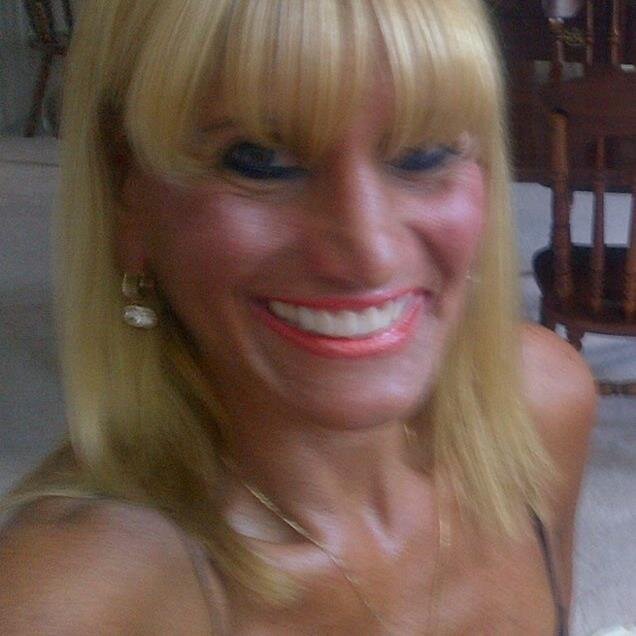 Bronzed Baby who loves dentistry & working out!!