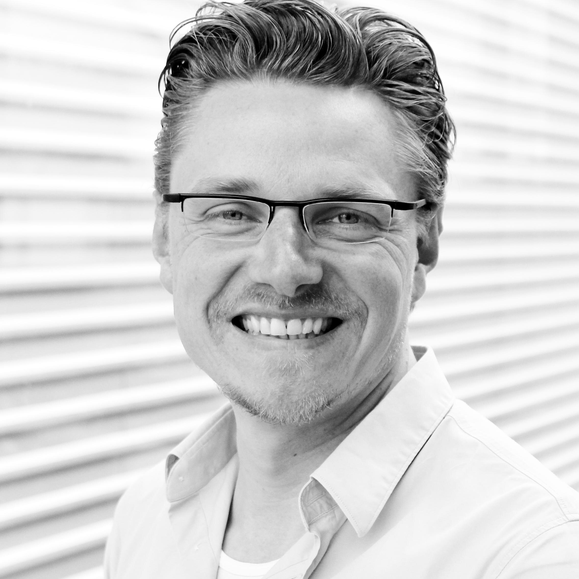 hbuis's profile picture. Communicatie = altijd persoonlijk, tweerichtingsverkeer, op gelijkwaardige basis, eye to eye. In mijn werk zoek ik oplossingen die daar dicht in de buurt komen.