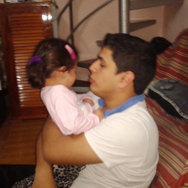 rflcueva's profile picture. 