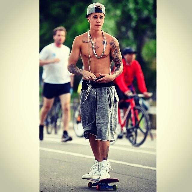 YOU FOLLOW | I FOLLOW YOU BACK ! NO mentions | NO Follback | I Love You @justinbieber