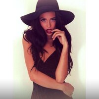 - (@juliedanjella) 's Twitter Profile