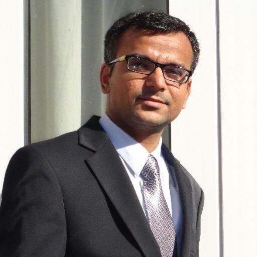 Consultant @Edgematics, Love to hangout with friends :)