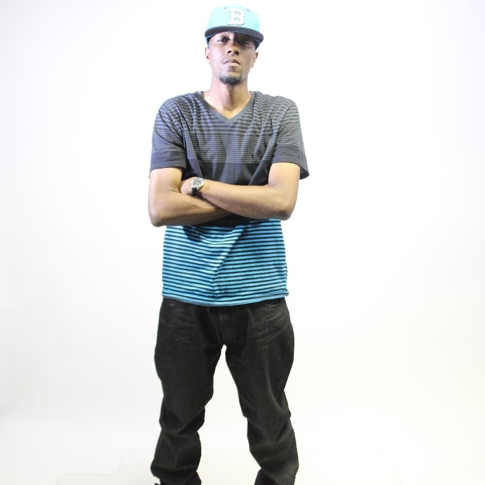 TeamBraddyBunch's profile picture. #THEHARVESTSEASON is Available NOW @Indytapes & @Datpiff | Mention for a follow. We ONLY FOLLOW DJs, Promoters, & FANS OF @Braddy478 | @TeamBraddy | #GBU