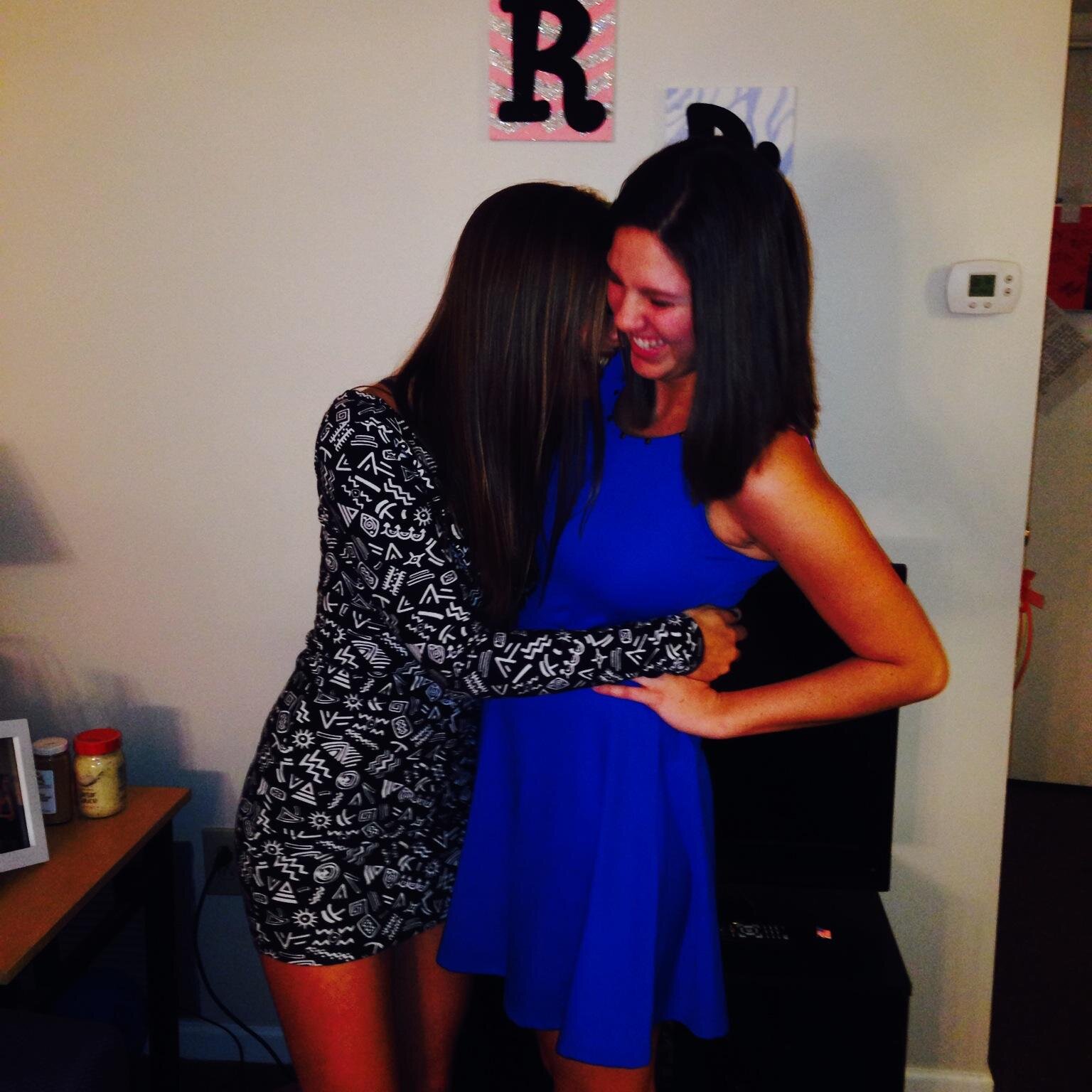 hannahstowe's profile picture. 