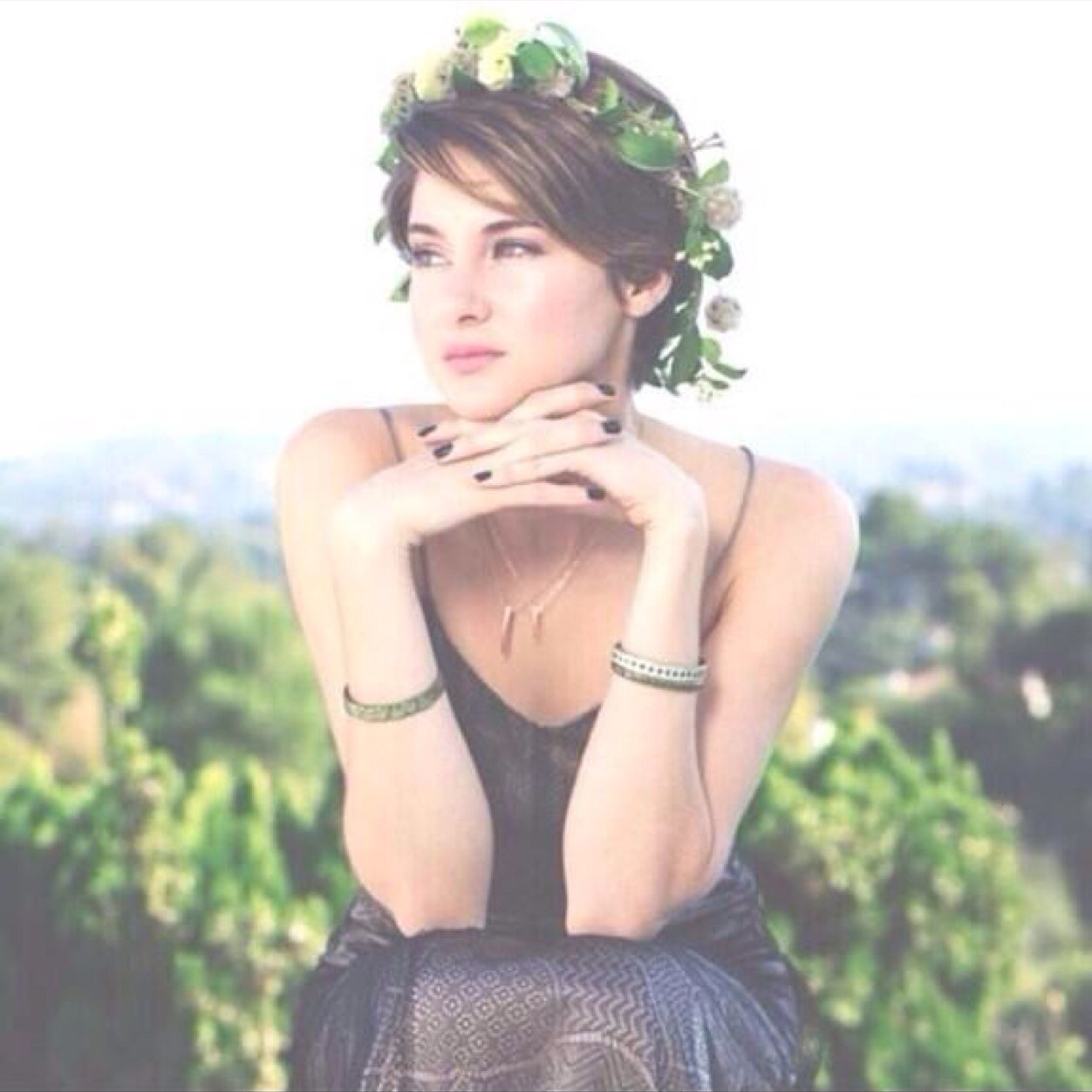 #votekatniss account. Do not need to follow back as i'm probably quite annoying. Follow @abi_dillon I fb