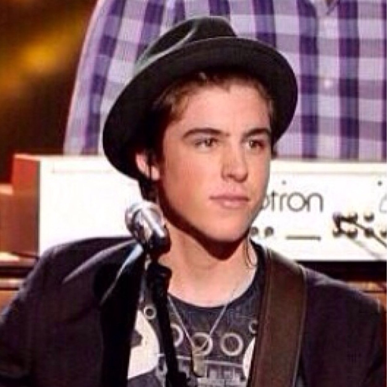 A sincere Fan! Sam Woolf Inspires me a lot! I love his songs! He is my idol forever!  Im a supporter of Sam Woolf #WoolfPack