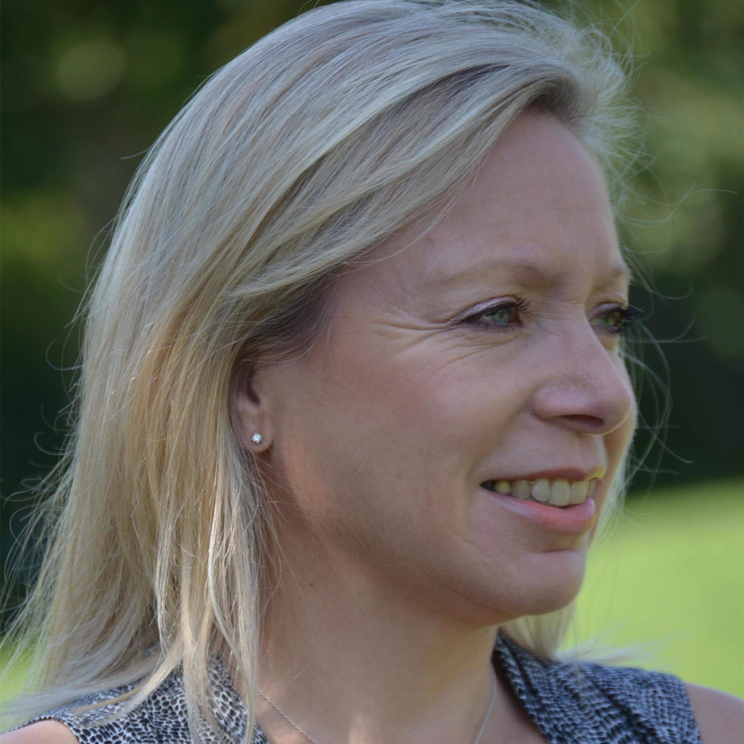 Confidence, clarity & focus for you and your business. Coaching & workshops for solopreneurs & small businesses.