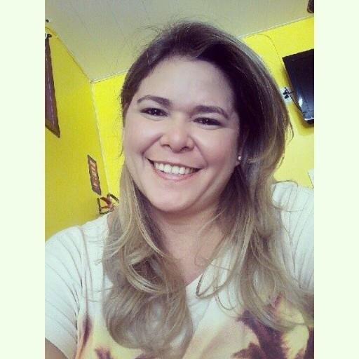 “Porque da vida eu só espero rir dos tombos, aprender com o erros e continuar acreditando que no final tudo vai dar certo sempre…”