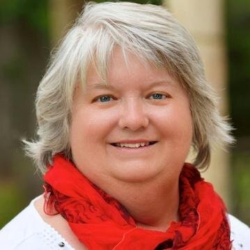 I love Jesus! Mom to 2 adult kids. Volunteer with River City Hope Street & Angelheart Kids, and self-emplyed as personal assistant and social media manager.