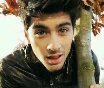 riyantohk2's profile picture. My Daughter was a directioner.Follow her twitter @FathiaOfficial.She is so friendly.I Love my lovely wife and all of my child so much