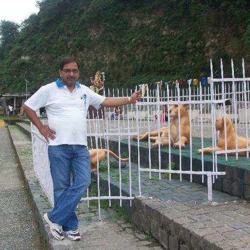 I love my country...... BJP is the only party who promote correct people.
Im a small businessman lives in varanasi.