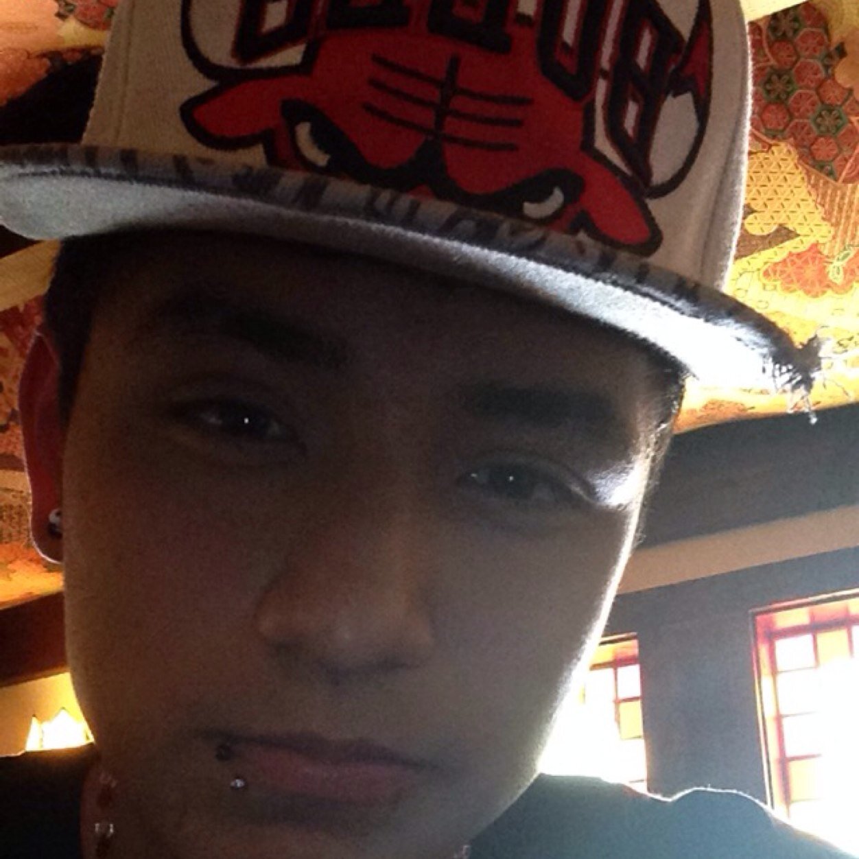 Ima shy person ☺️at first I love to rap /Ima honda lover /And I'm single
 Ill Smoke till I choke
Fuck my haters✌️
Lady lover❤️