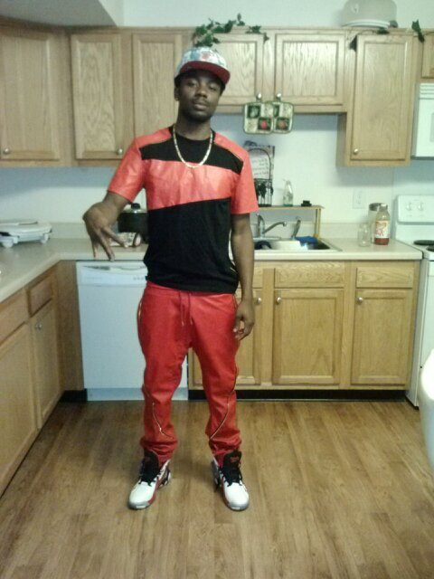 |$$| mbz all day ! we out hea ! |M|oney |O|ver |B|itches thts the motto i follow #my love:Aubree Jada' Wilder