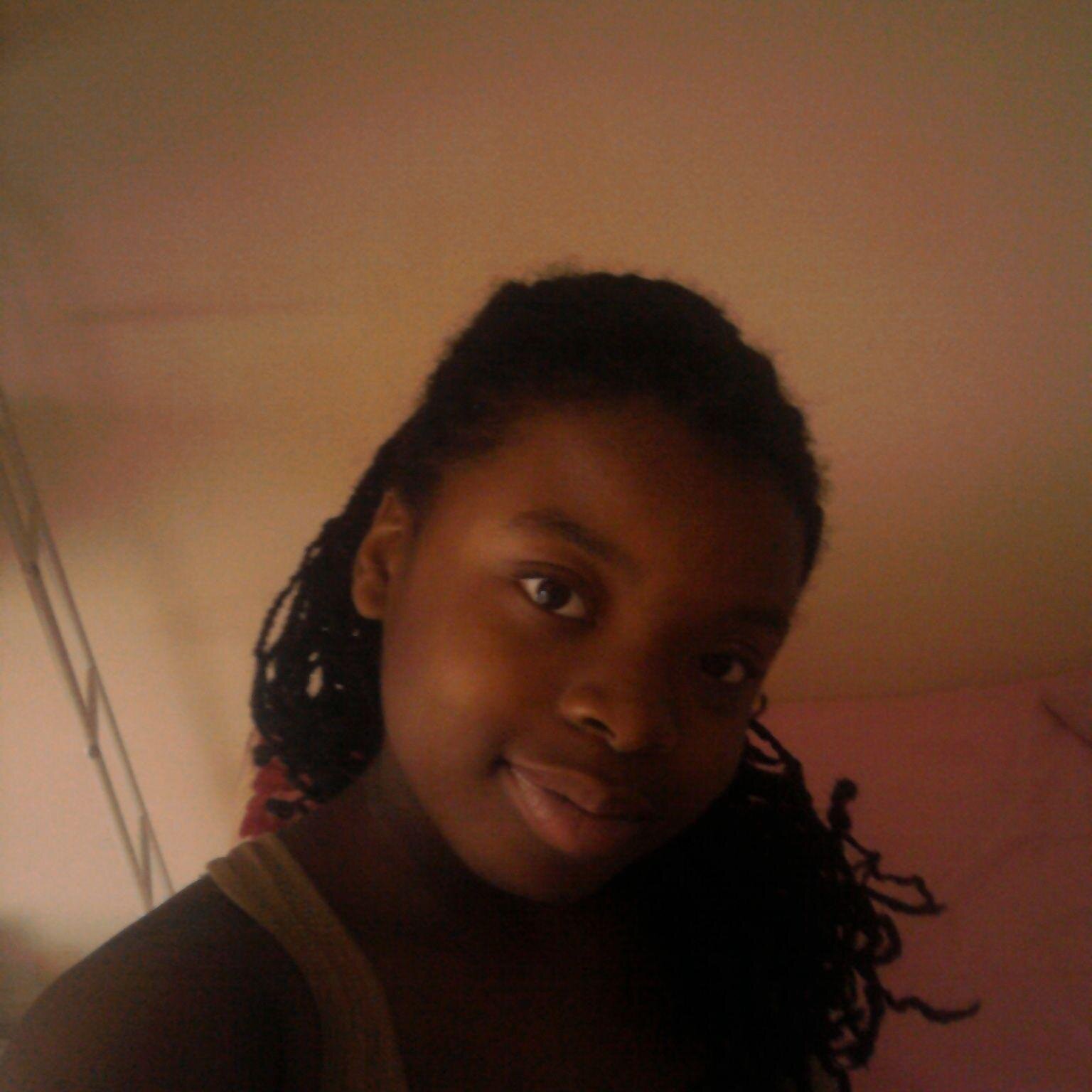 My name's Liline I'm thirteen years old and I love One Direction