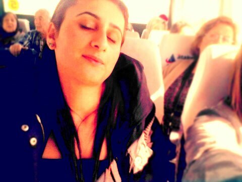 OzlemUgur77's profile picture. Gözlerin diyorum... Sanki başka bir gezegen gibi onlar, insan baktıkça hayat buluyor...